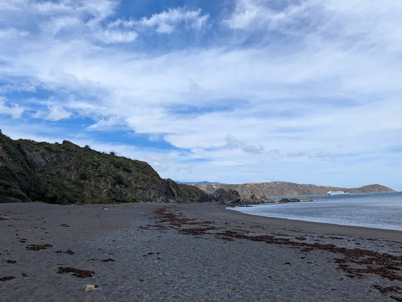 Breaker Bay 天体海滩之旅